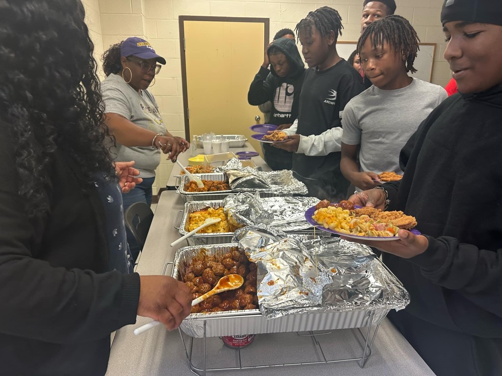 MS Football Team End of Year Dinner
