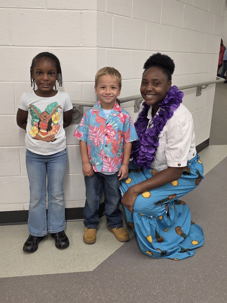 Students dressed up for Hawaiian Shirt Day
