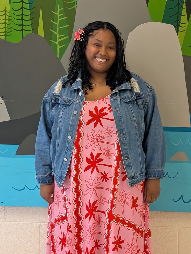 Students /staff dressed up for Hawaiian Shirt Day
