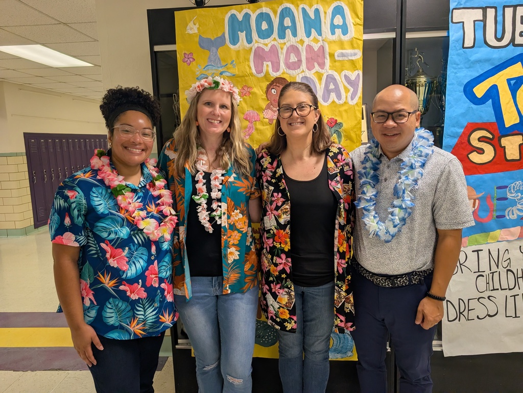 Students/Staff dressed up for Hawaiian Shirt Day