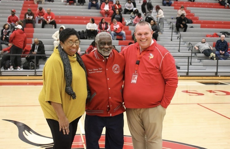 Tracy “Spidey” Hall going into hall of fame, gets jacket 