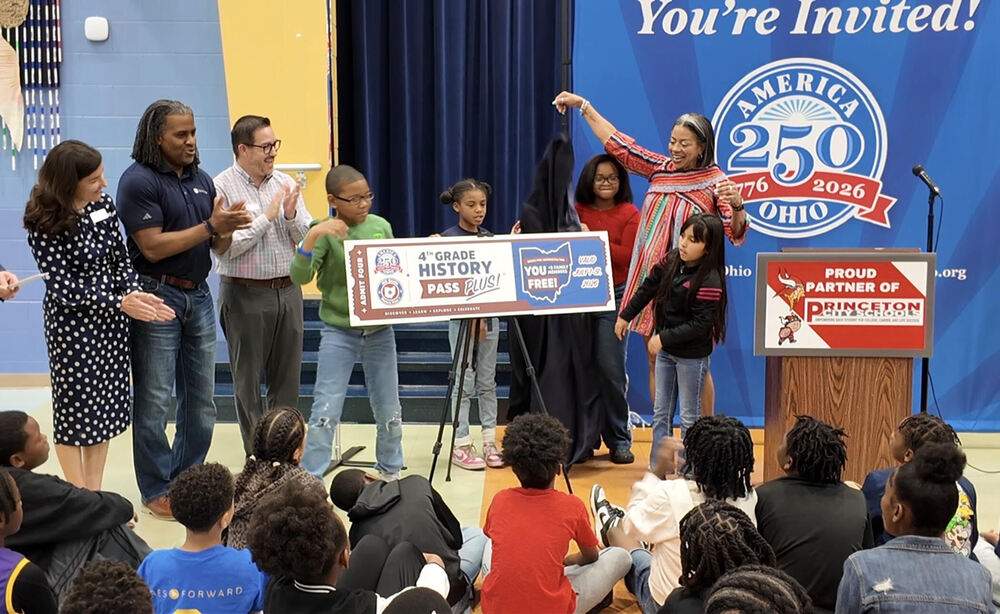 Lincoln Heights Students Unveil 4th Grade History Pass Plus Ticket