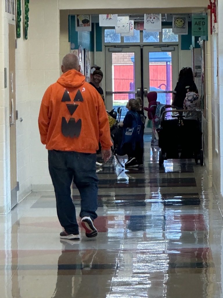 #EV martin dressing up