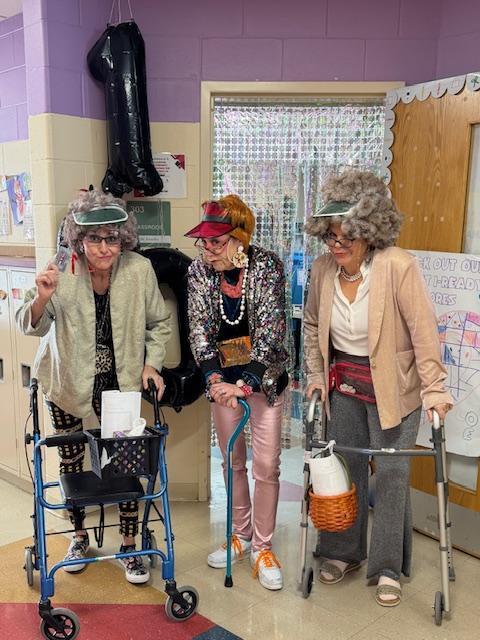 #EV teachers dressed as 100 years old