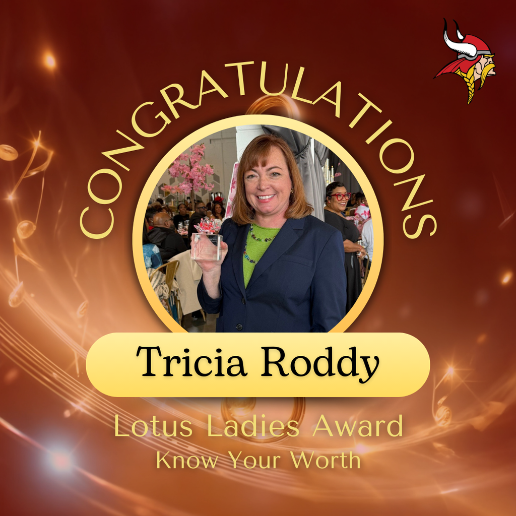 Tricia Roddy receives the Lotus Ladies Award from Know Your Worth
