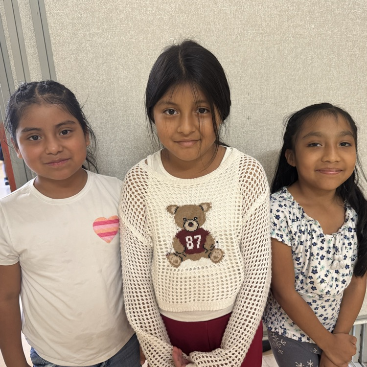 third grade girls smile on fall picture day 2026