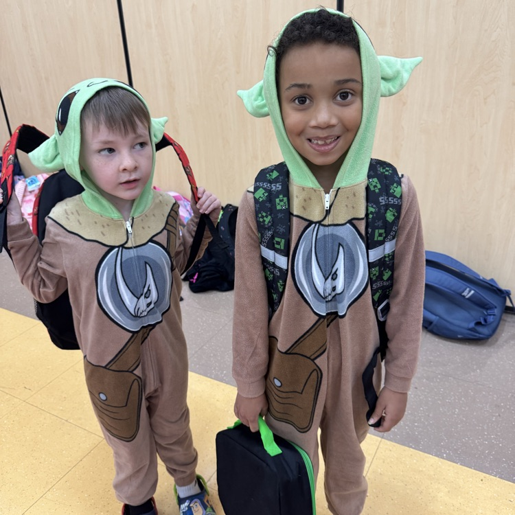 HH spirit week pajama day Ewok twins
