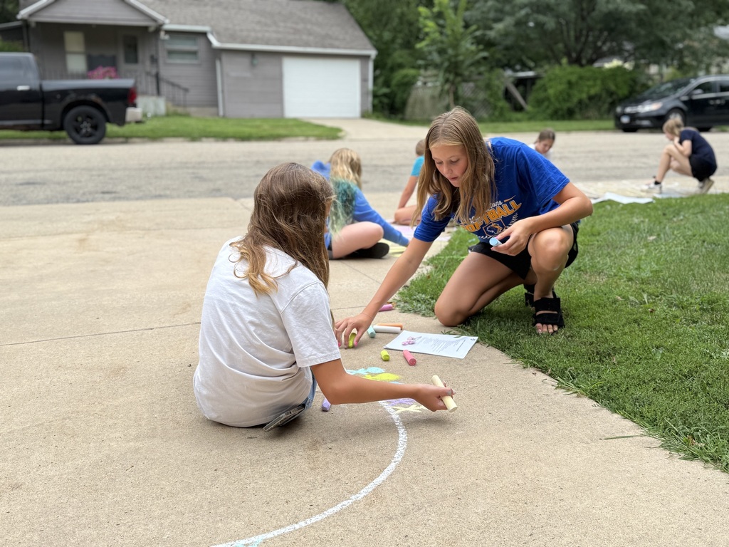 Student Leadership team creating welcome messages for the first day of school.