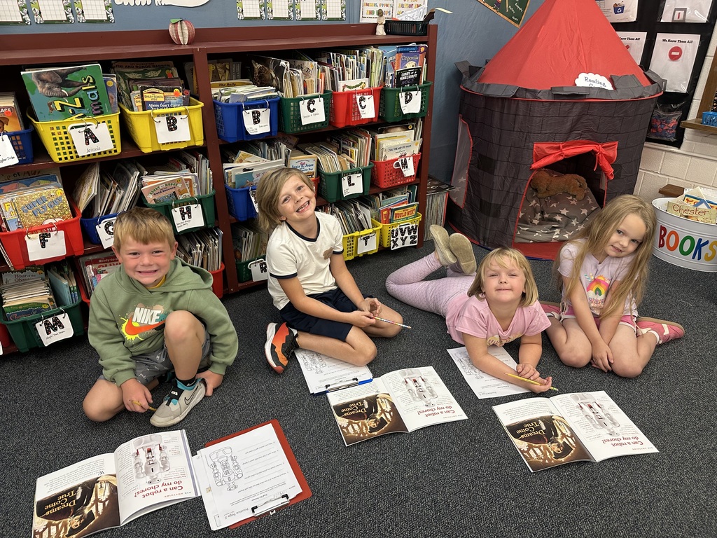 Jefferson students from Mrs. Scott's class learning reading comprehension