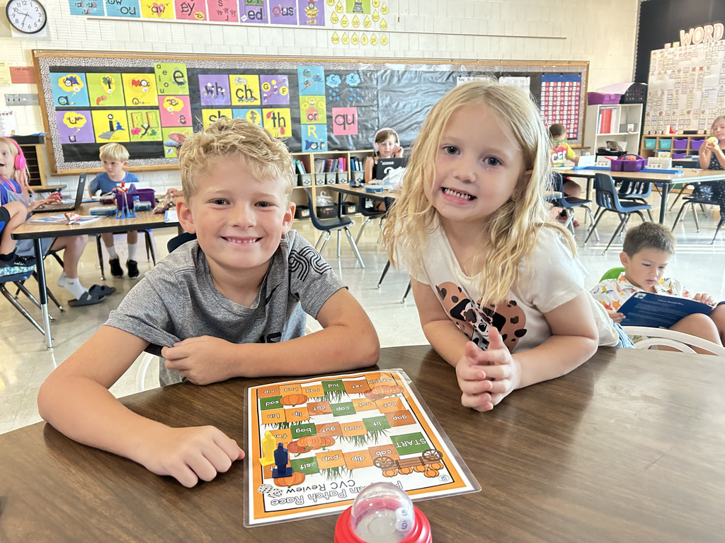 Students in Mrs. Grieff's first grade class working on phonics skills.