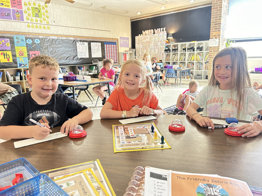 Students in Mrs. Grieff's first grade class working on phonics skills.
