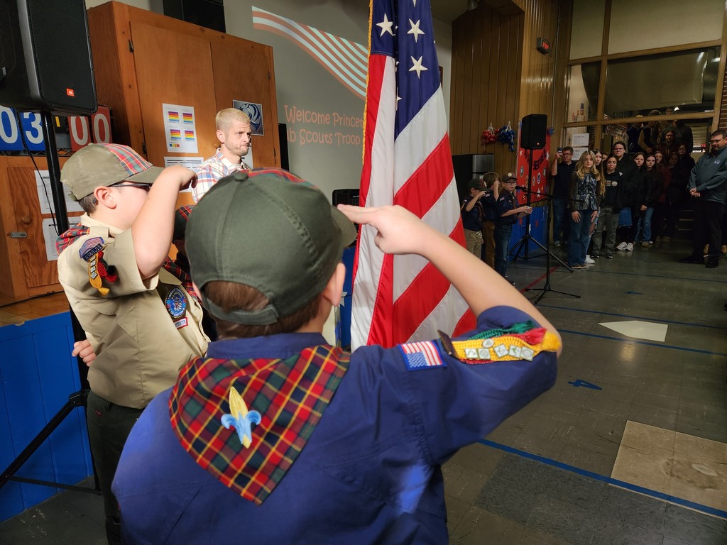 Lincoln students honoring service members on Veteran's Day, 2025