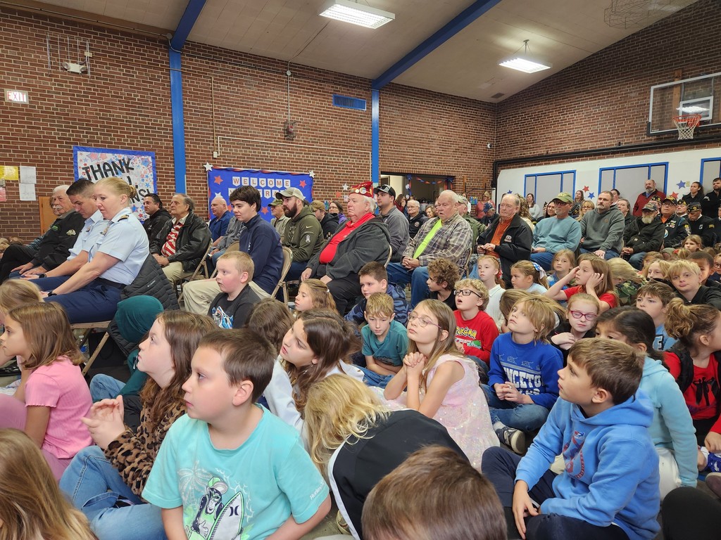 Lincoln students honoring service members on Veteran's Day, 2025