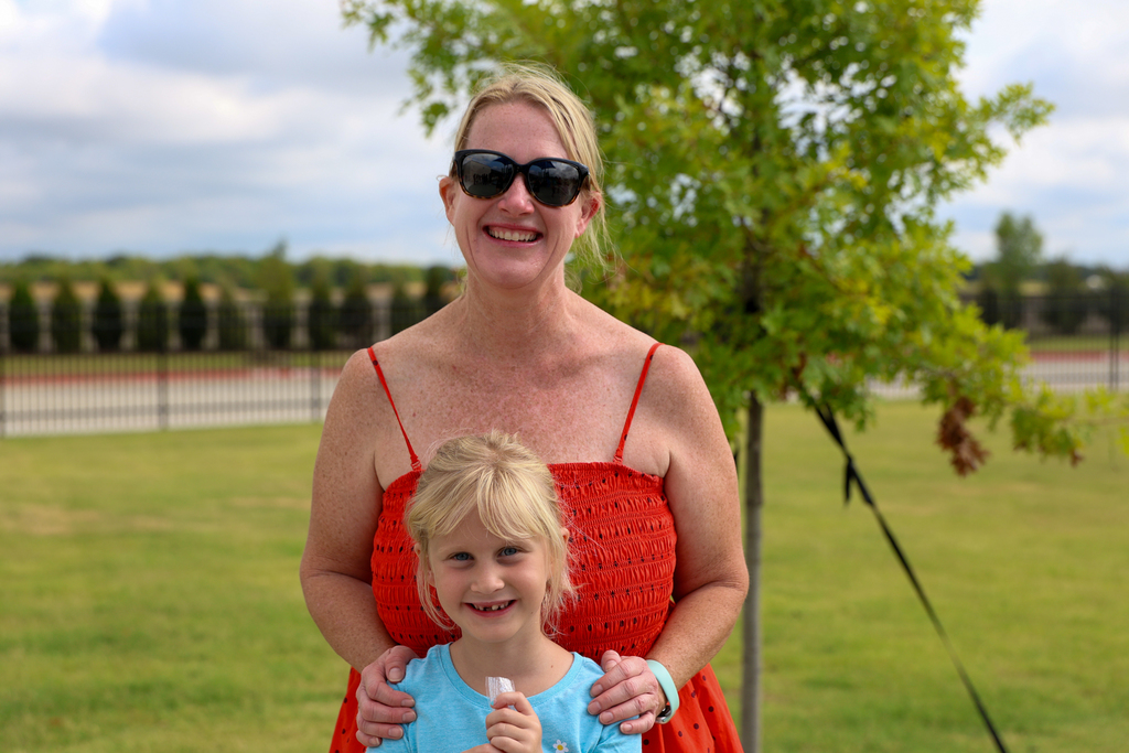 Thomson Popsicles at the Playground