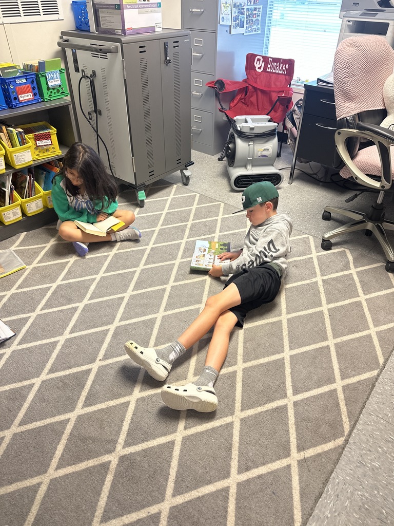 Fourth Graders working on Curipod and Sacred Reading