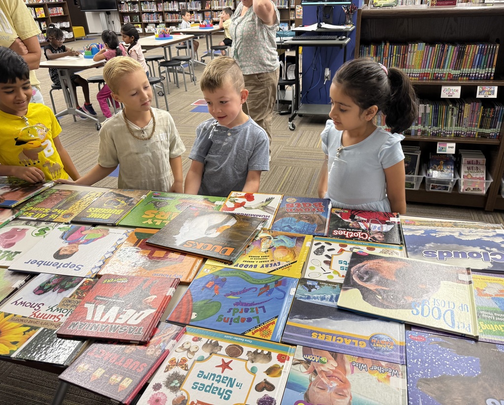 Kindergarteners in the library.