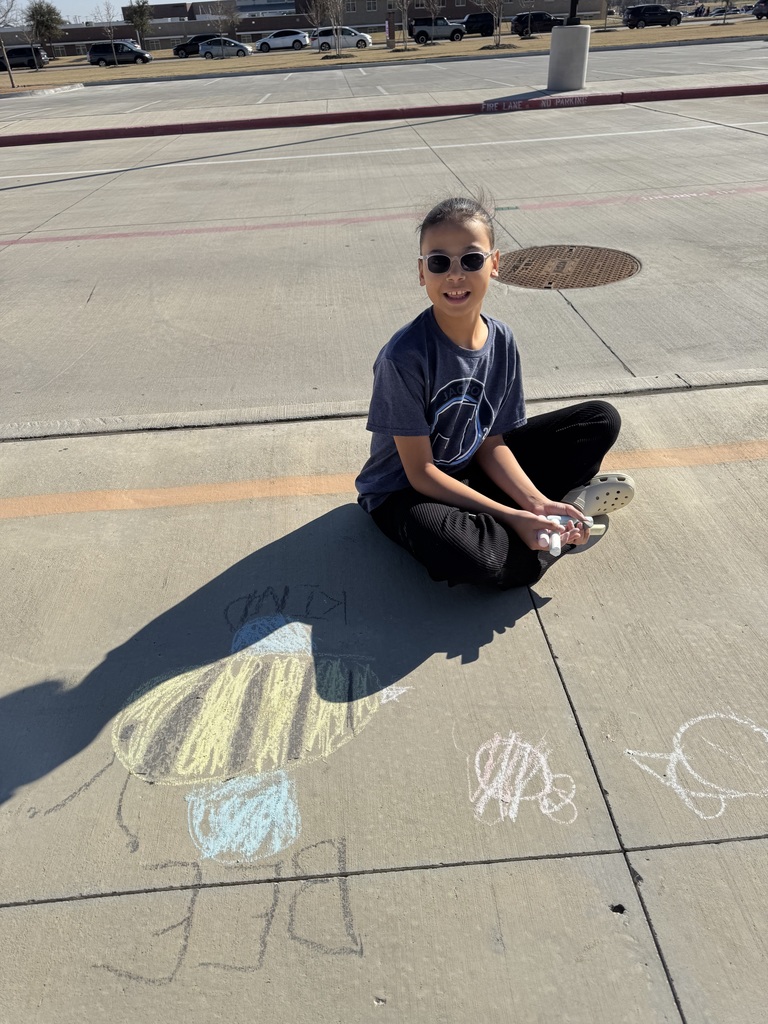 Jackson  Hope Squad chalking kindness . 