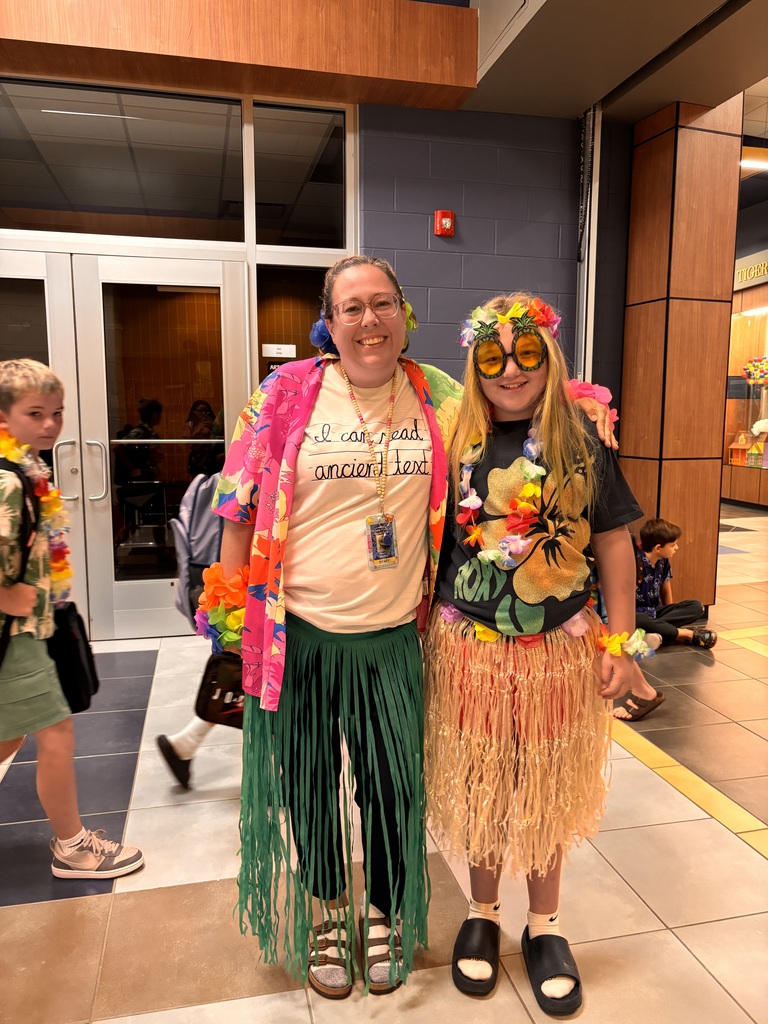 Hawaiian dress up pictures.