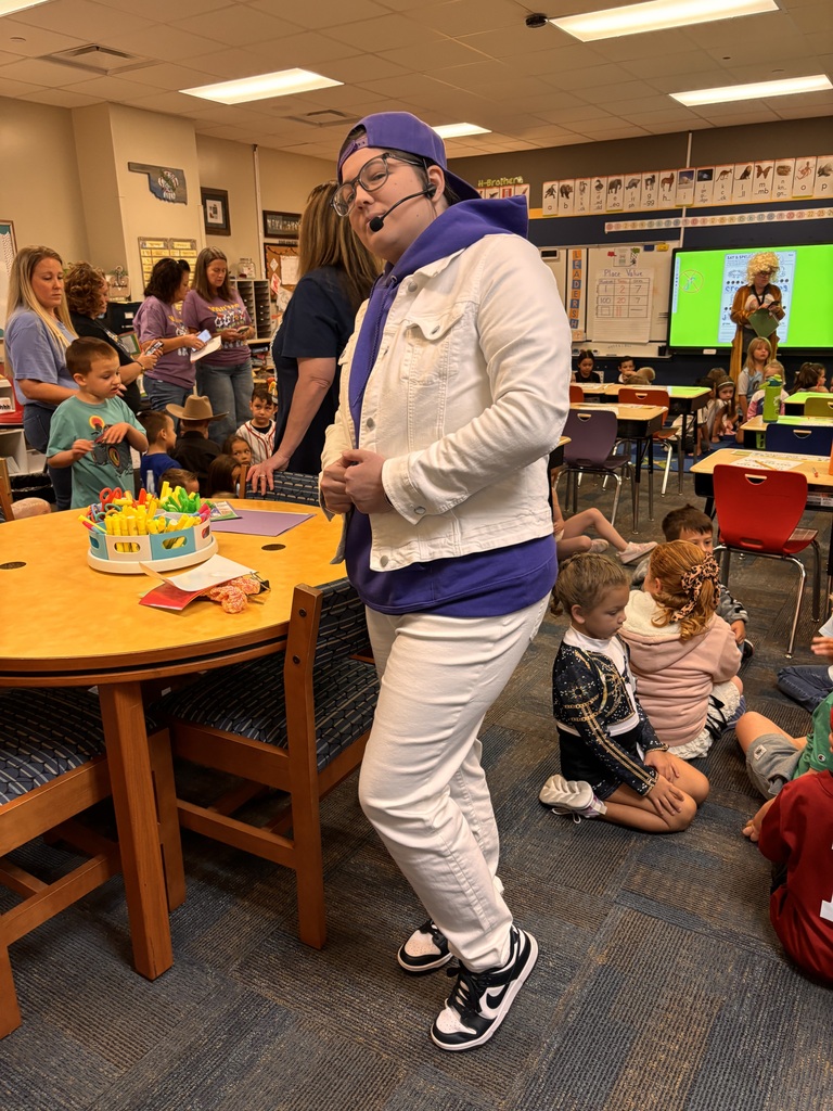 teacher dressed as Justin Bieber