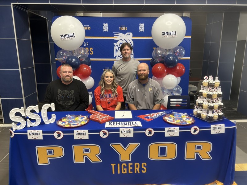 Bennett and her coaches