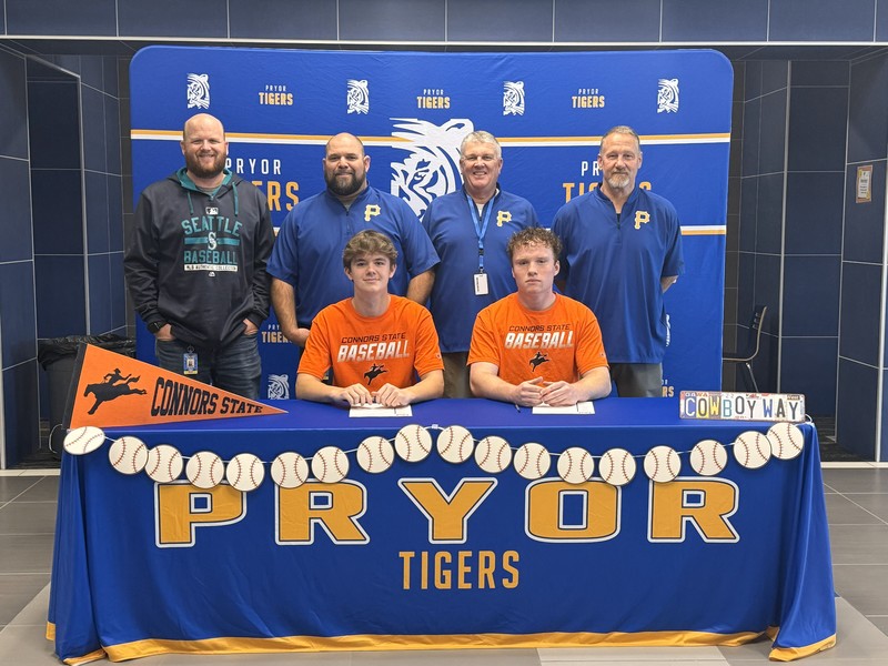 Gavin and Dan with Pryor Coaches