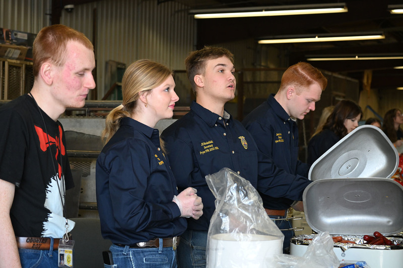 ffa students line up