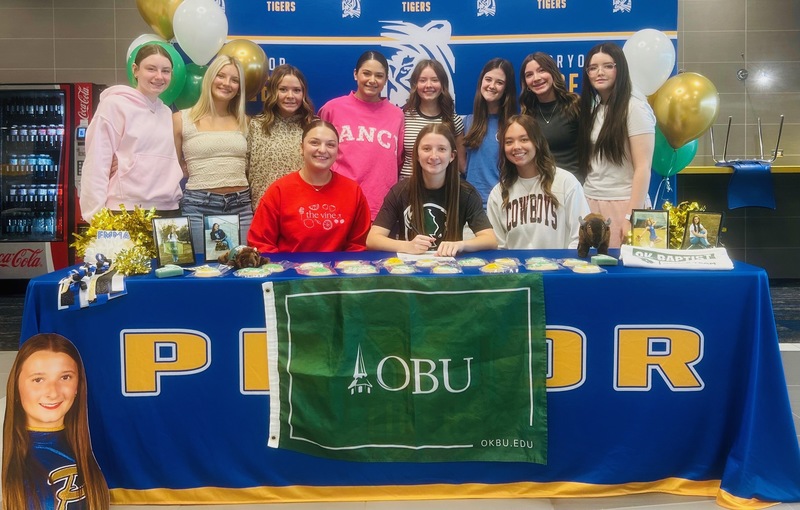 Emma with her teammates