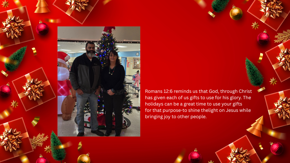 Spartan Nash donates to East Robeson Angel Tree( with east Robeson assistance principal) Ms. Ward. Thank you Spartan Nash for all your support.