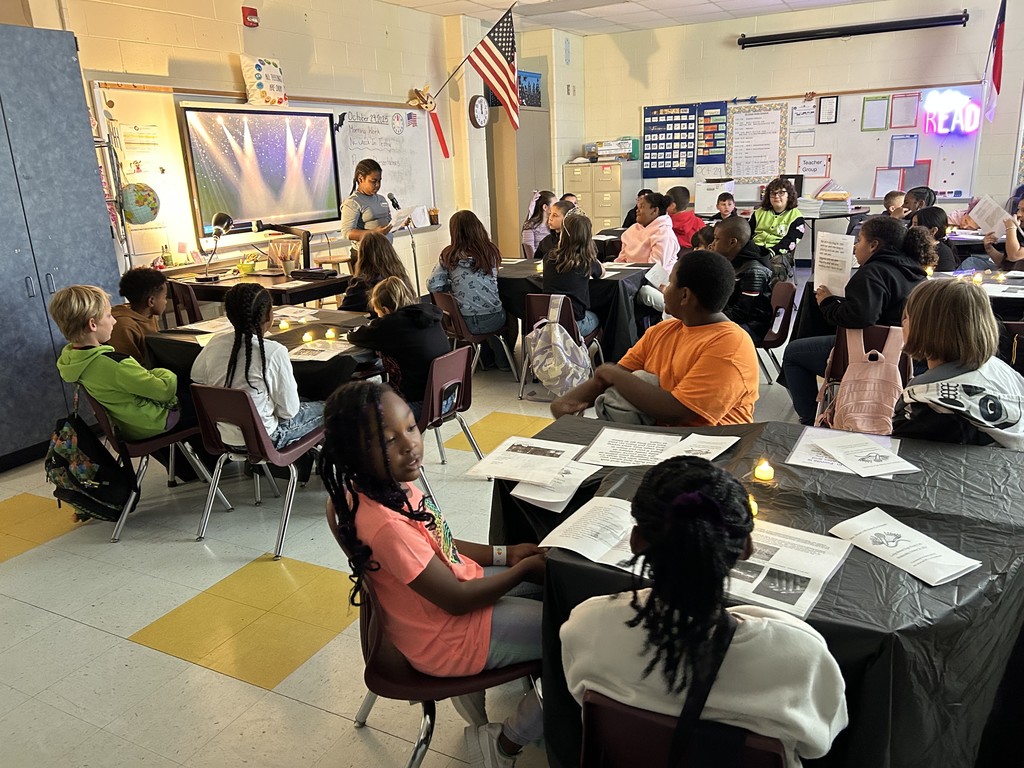 Picture of 4th Grade Poetry Reading