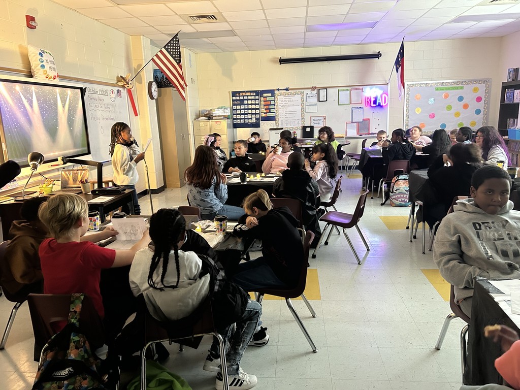 Picture of 4th Grade Poetry Reading