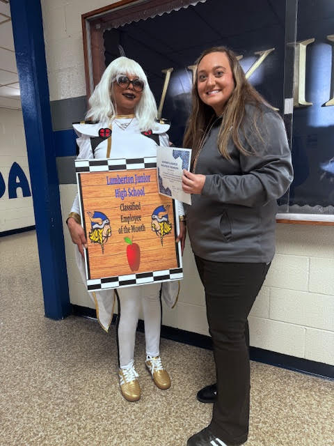 🎉 Employee of the Month Recognition! 🎉  Good afternoon and Happy Friday — and Happy Halloween from Lumberton Junior High School! 👻  We’re excited to recognize our Certified and Classified Employees of the Month!  📸 Pictured below: ✨ Ms. Doshie Kirkwood, receiving the Certified Employee of the Month Award, and 🌟 Ms. April Wright, receiving the Classified Employee of the Month Award.  Both Ms. Kirkwood and Ms. Wright were recognized by their peers for their dedication, hard work, and commitment to our students and school community.  🏅 The awards were presented by Ms. Lauren Britt, our Academic Coach.  Thank you, Ms. Kirkwood and Ms. Wright, for being amazing teammates and always going above and beyond for the Lumberton Junior High School family! ❤️💛  #LumbertonPride #TeamLJHS #EmployeeOfTheMonth #WeAreLumberton