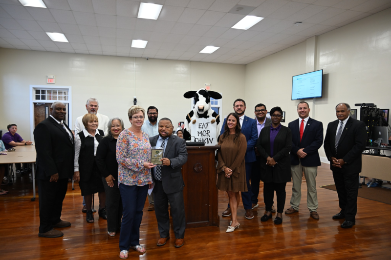 Jerrilynn receives award