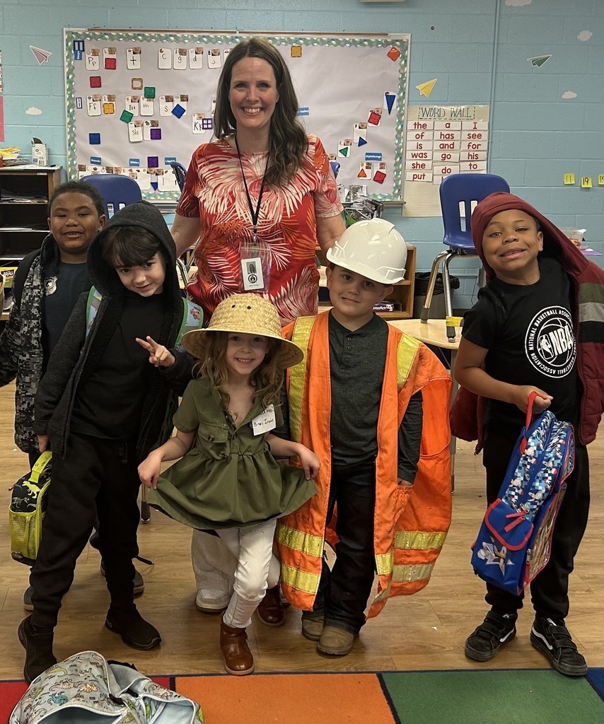 Image of Kindergarten class on Career day