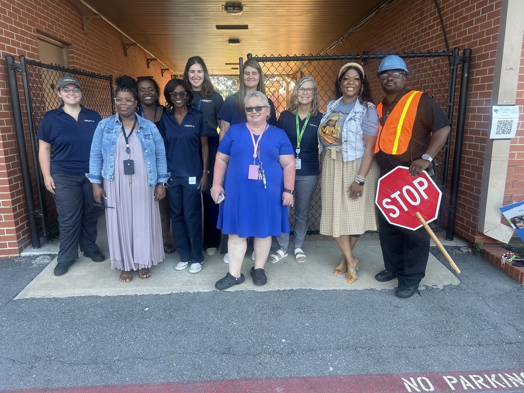 Falcon Jet volunteers joined us for a successful first day drop off! Thank you so much!