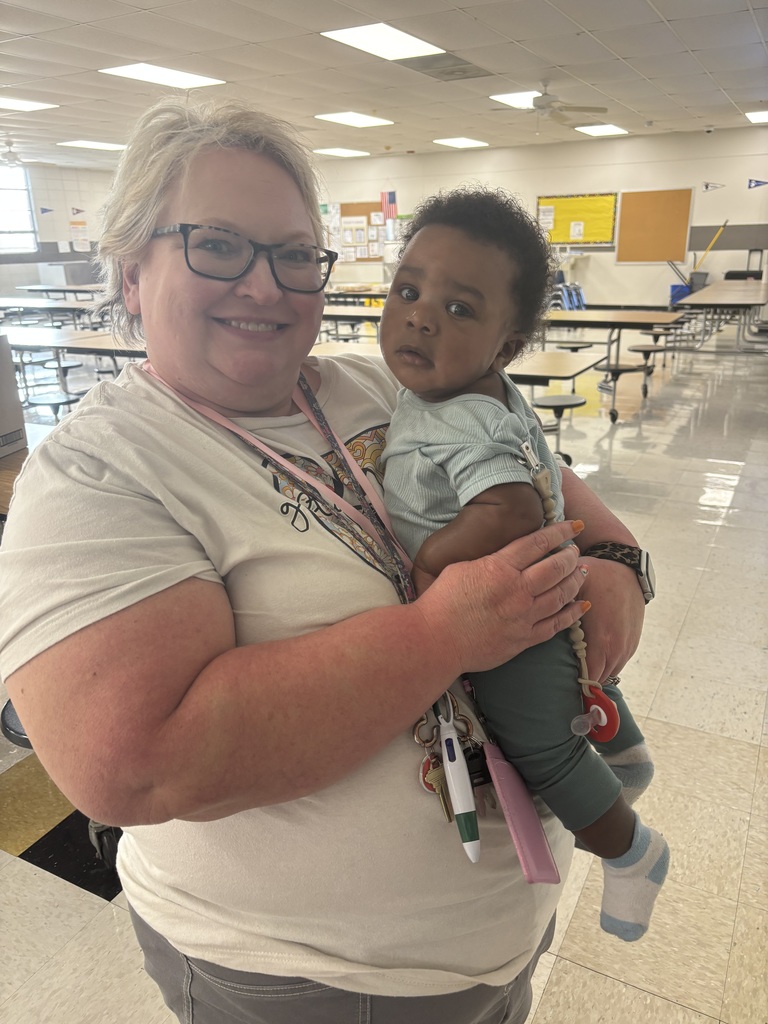 Mrs. Harris found the youngest Harris student!