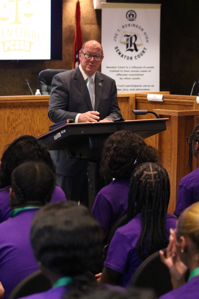 Judge Barry Hyde speaking to PCSSD Teen Court