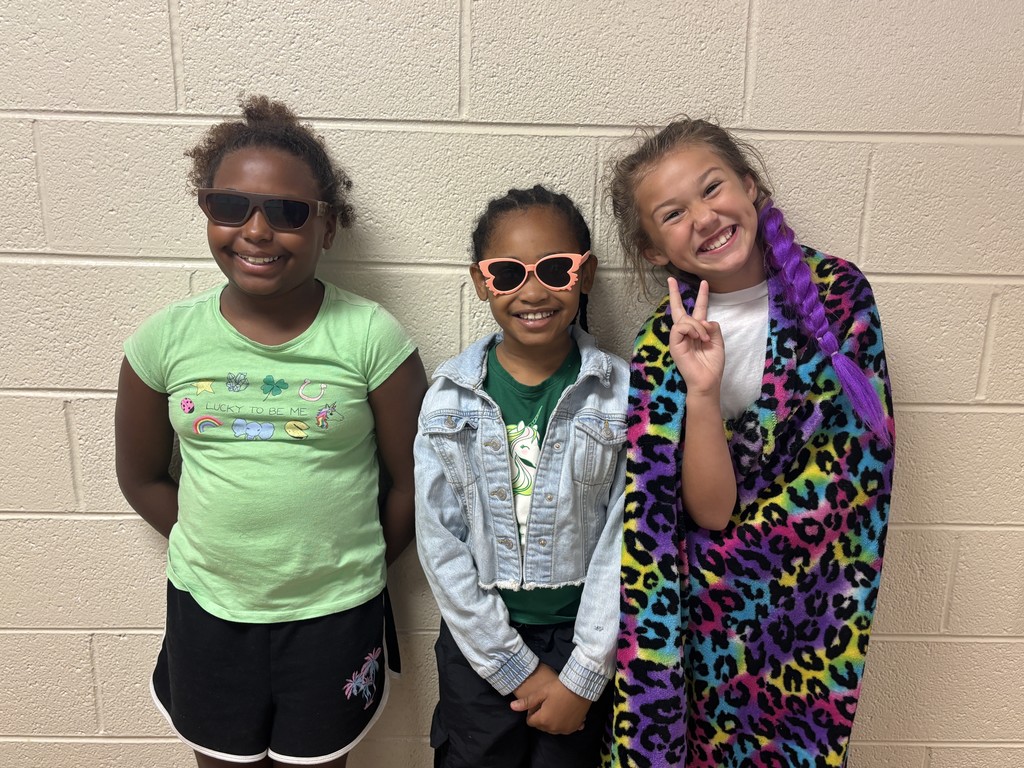 Third Graders in neon and sunglasses to show our future is brighter without drugs
