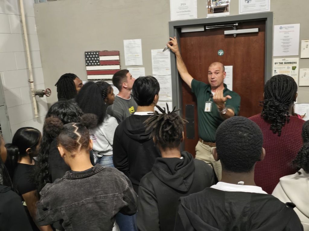 Academy Ambassadors volunteered at Achieve Community Alliance, one of our Academy partners. They helped clean, set up and decorate for their trunk or treat. Ambassadors also toured Gone For Good, a secured document shredding company.