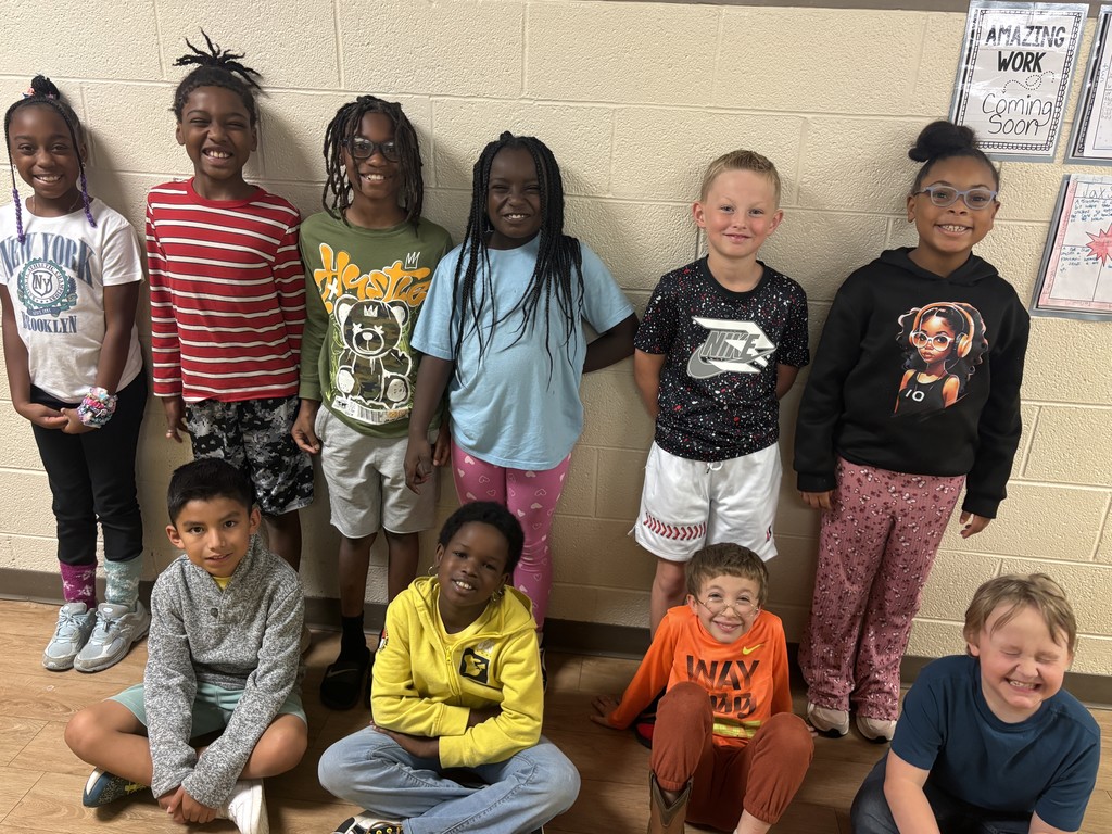 Image of Third Grade Students in Mix Match clothing
