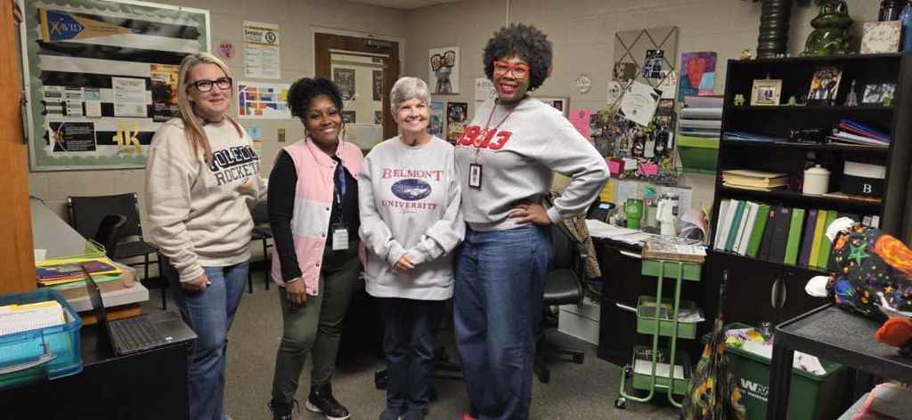 College spirit is in full swing at Robinson High! Our school counselors proudly wear their college gear to motivate the next generation of scholars.