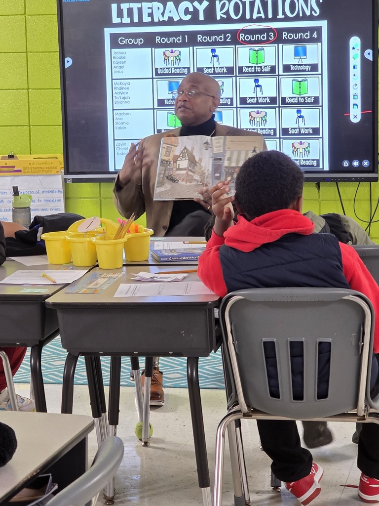 Reading den from UAPB!