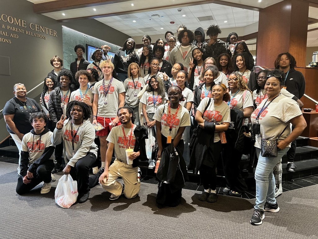 A group picture of Maumelle High School  AVID students at Harding University