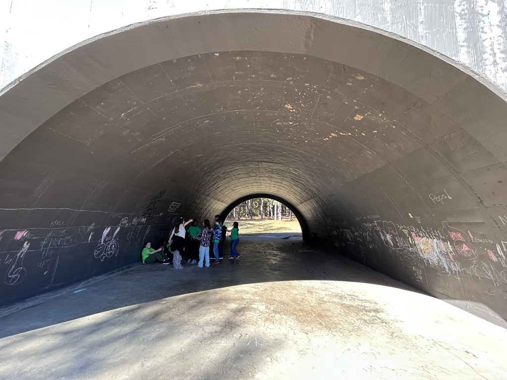 7th Grade AVID Lake Willastein hike pic 3