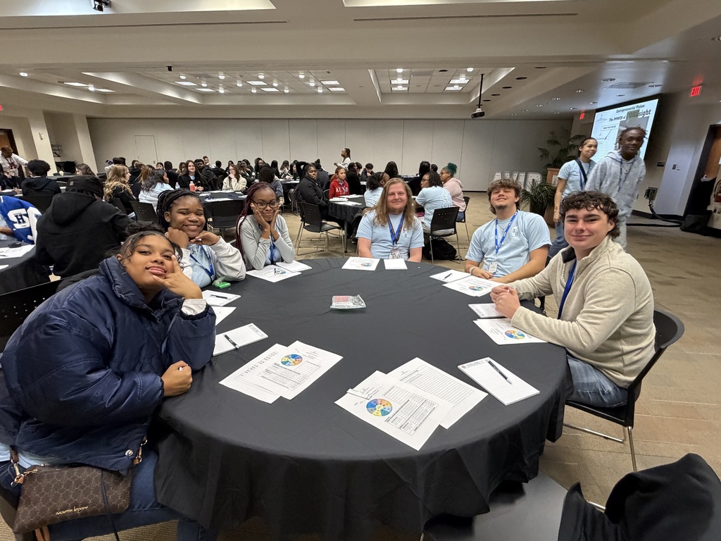 Sylvan Hills High #AVID seniors are at U A Little Rock this morning for the annual Senior Seminar. #GoBears