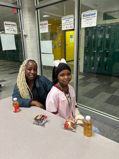 Dakota Brunson and mom