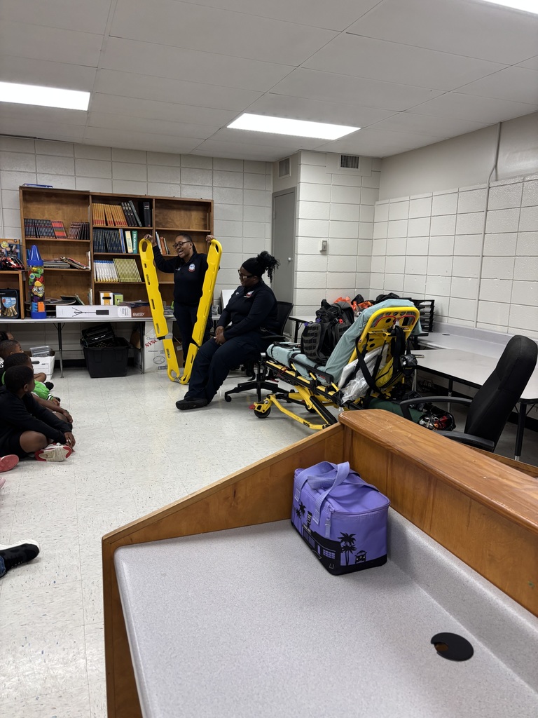 MEMS came to tell the students about their industry.