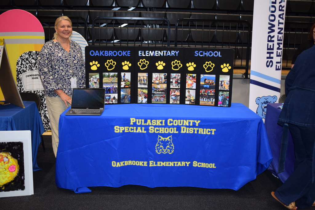 Oakbrooke Elementary School table