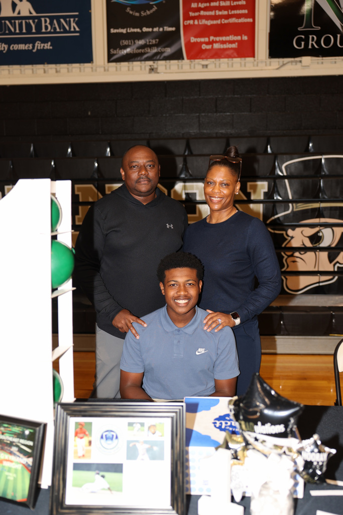 SIgning day at RHS 