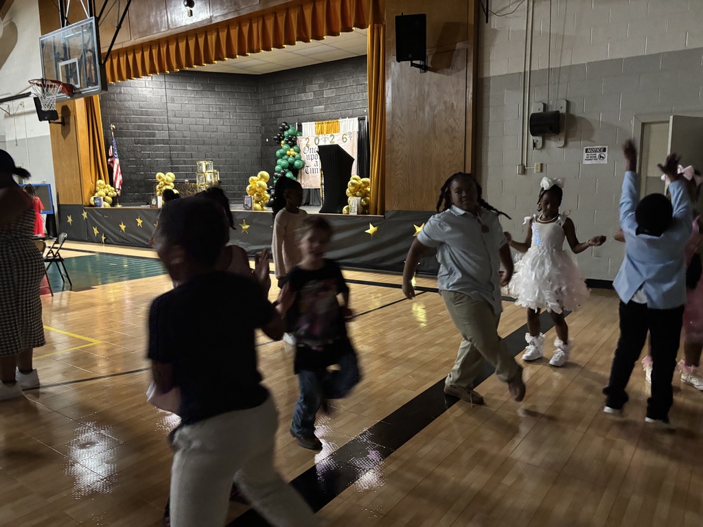 It wouldn't be a prom without a little DANCING!