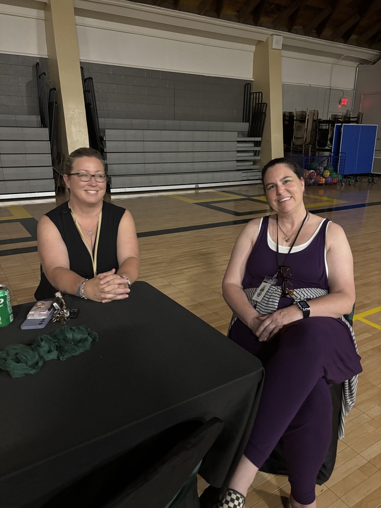 Mrs. Sanabria did a great job!   Ms. Honea is a great teacher!  We are blessed!